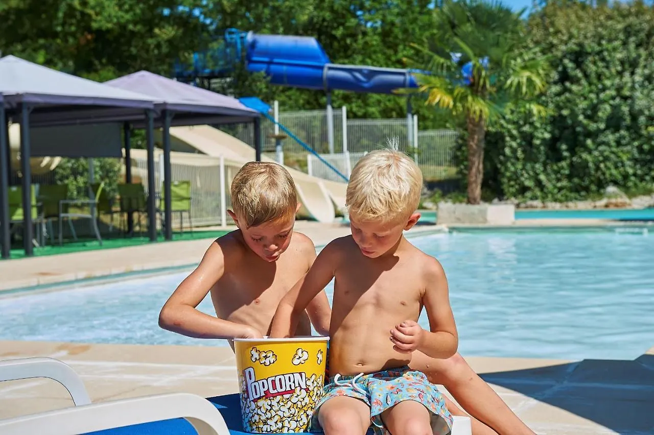 Holiday park Francecomfort - Village Des Cigales Mauroux