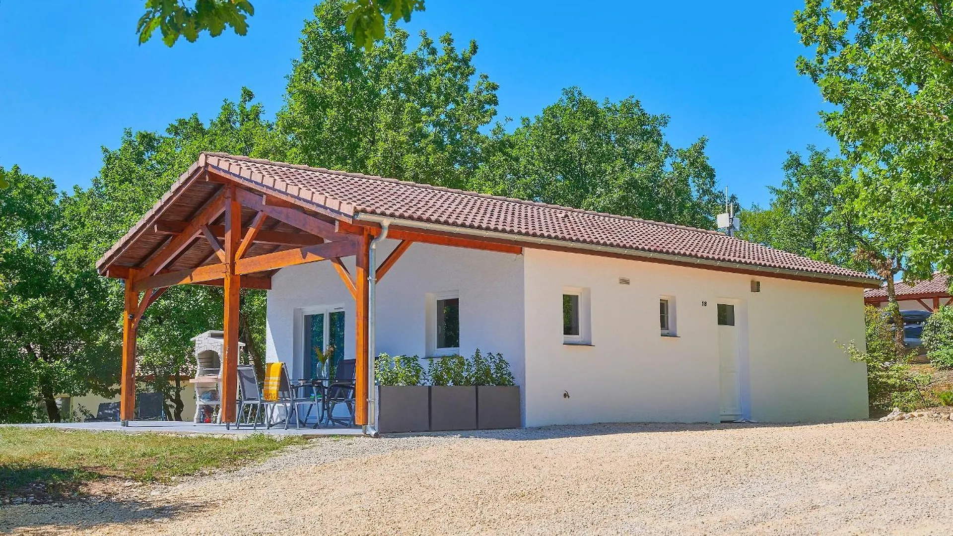 Holiday park Francecomfort - Village Des Cigales Mauroux